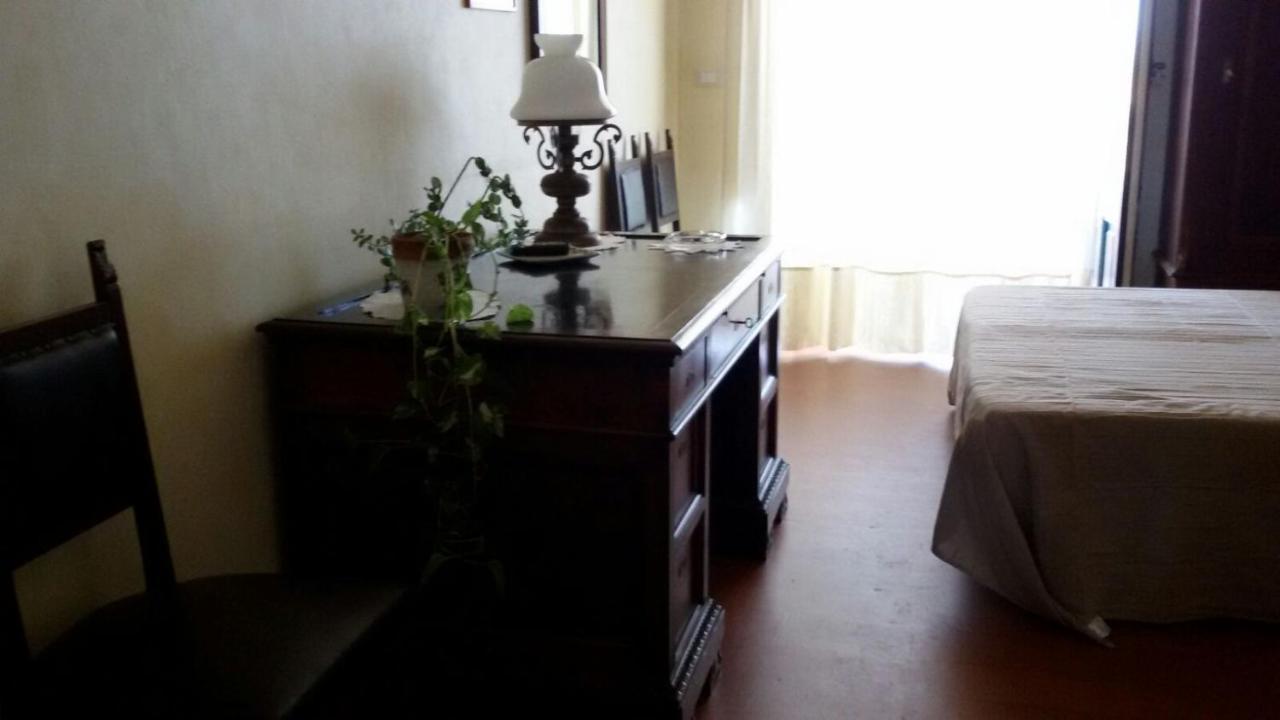 A Casa Di Tommy B&B Ачиреале Екстериор снимка